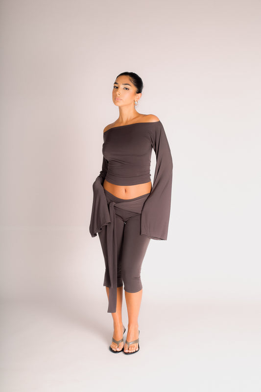 Rae Capris Brown